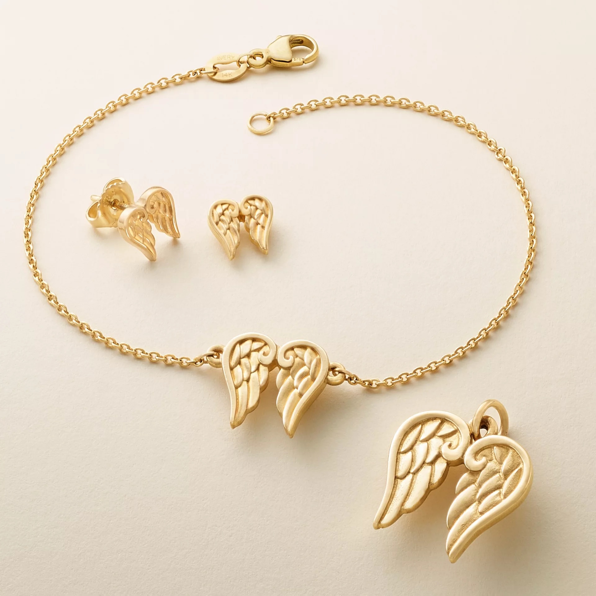 Angel Wings Bracelet - Image 4