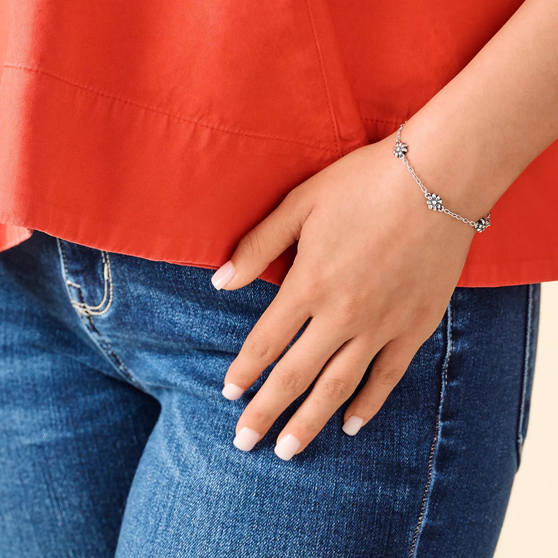 Margarita Flower Bracelet - Image 6